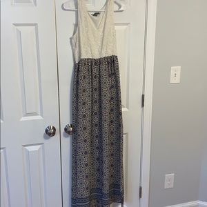 Patterned maxi dress